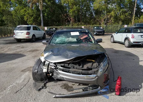 2010 Ford Fusion Se z USA, uszkodzony, nr VIN 3FAHP0HA0AR239423